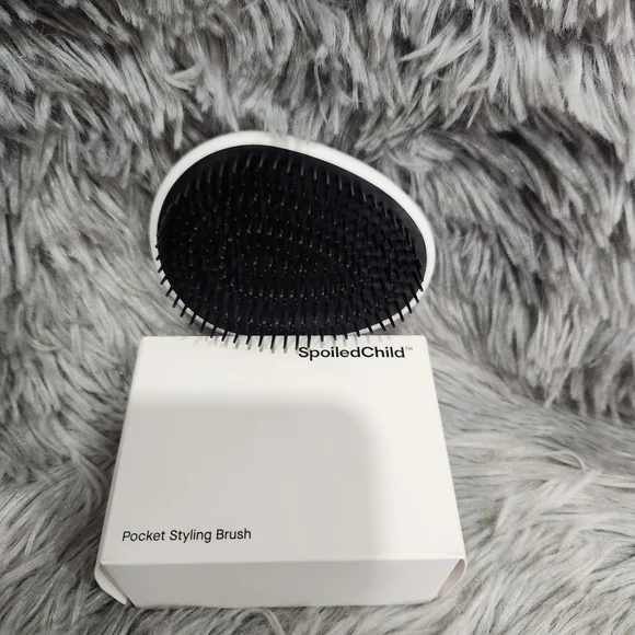 Spoiled Child Pocket Styling Brush - Picture 4 of 7